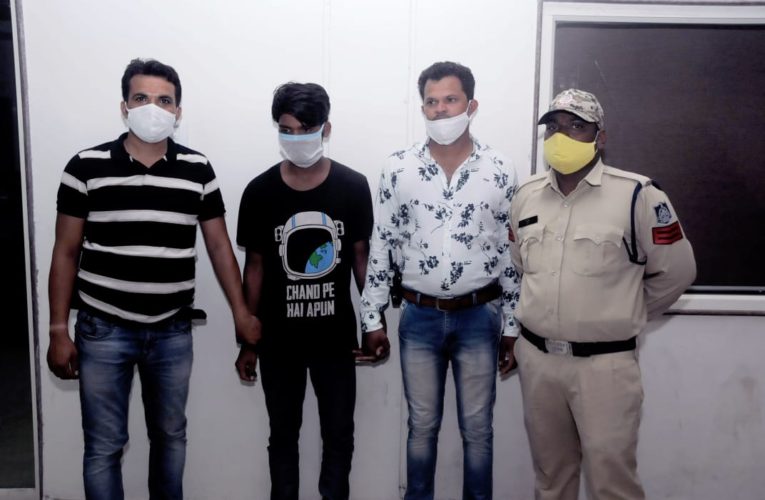 थप्पड़ का बदला 9 बस जला कर लिया..