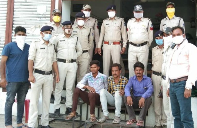 दो वाहन चोर पुलिस के हत्थे चढ़े