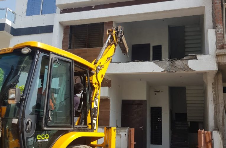 उज्जैन पुलिस ने तोड़ा अड़ीबाज का मकान